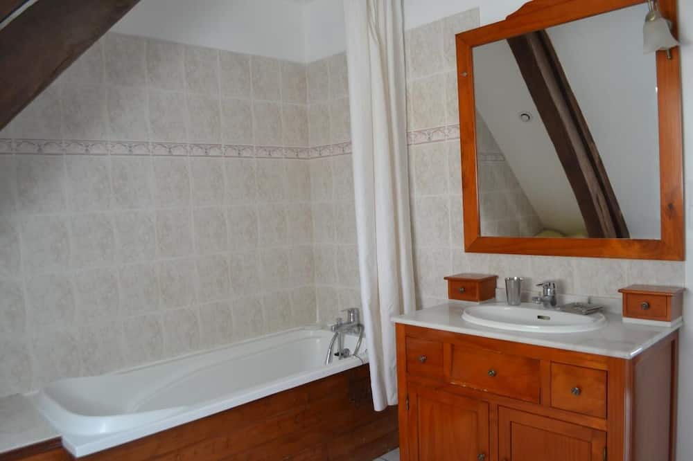 Photo of Bathroom in Torcy-le-Grand