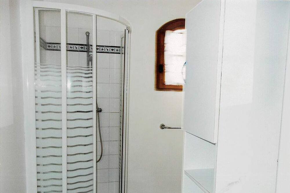 Photo of Bathroom in Lintot