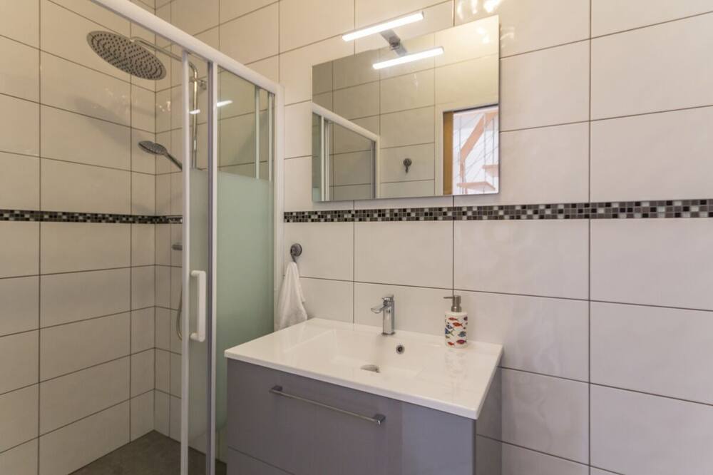 Photo of Bathroom in Valmont