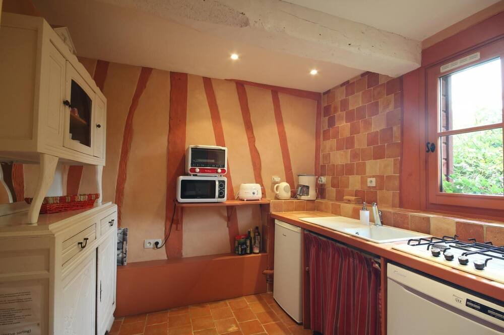 Photo of Kitchen in Bully