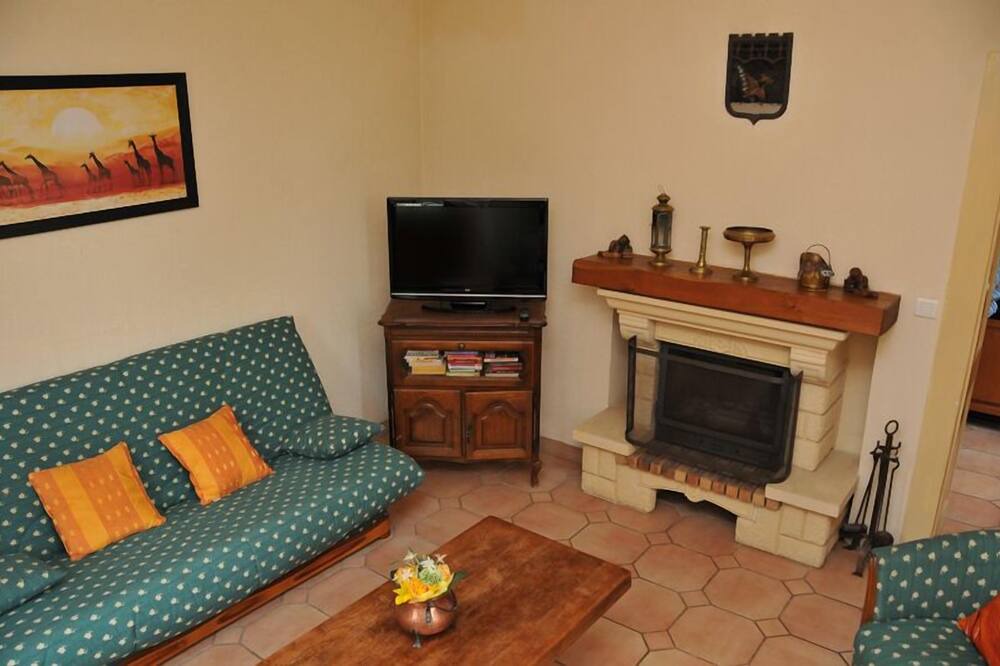 Photo of Livingroom in Saint-Vaast-du-Val