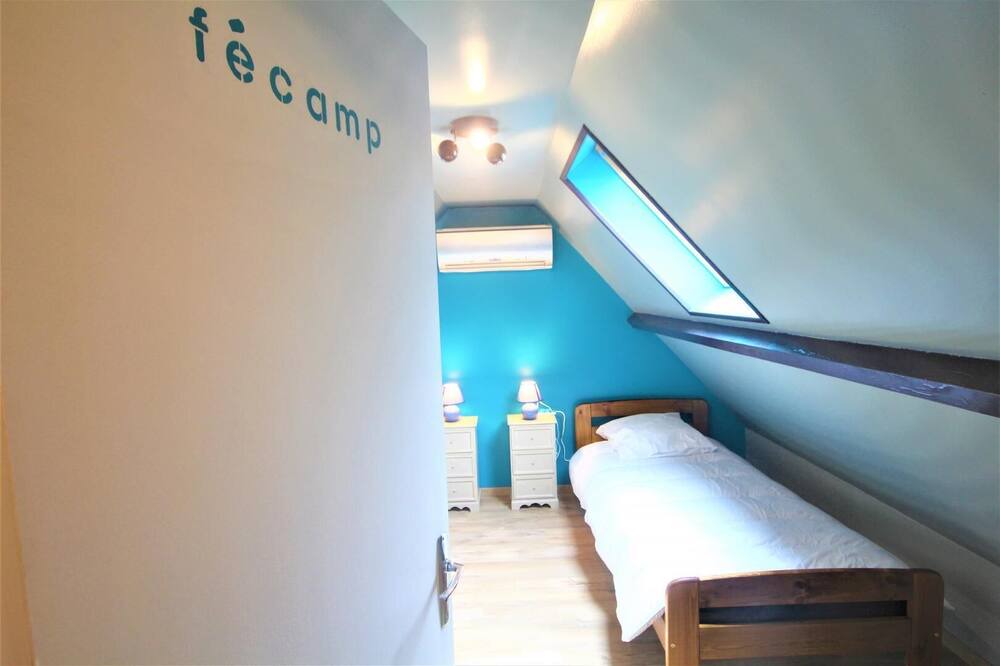 Photo of Bedroom in Saint-Jouin-Bruneval