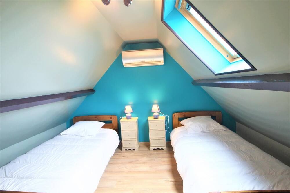 Photo of Bedroom in Saint-Jouin-Bruneval