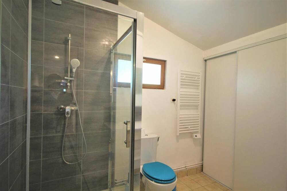 Photo of Bathroom in Saint-Jouin-Bruneval