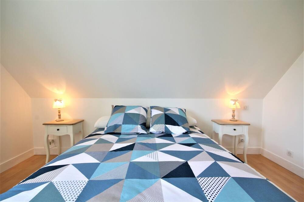 Photo of Bedroom in Mesnieres-en-Bray