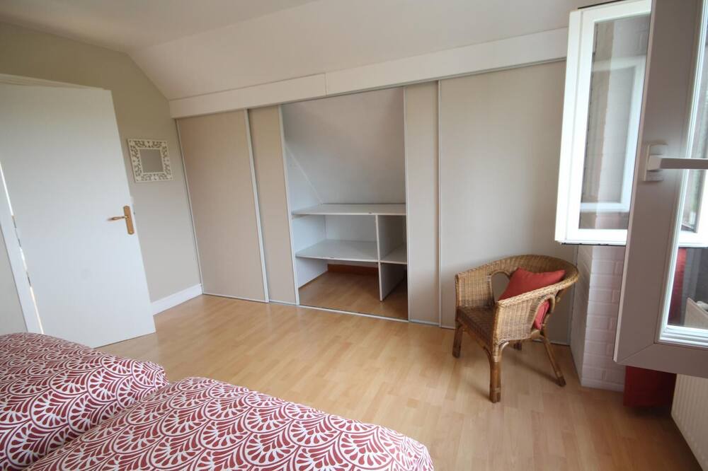 Photo of Bedroom in Mesnieres-en-Bray