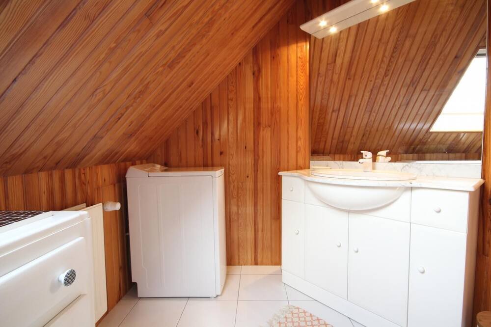 Photo of Bathroom in Mesnieres-en-Bray