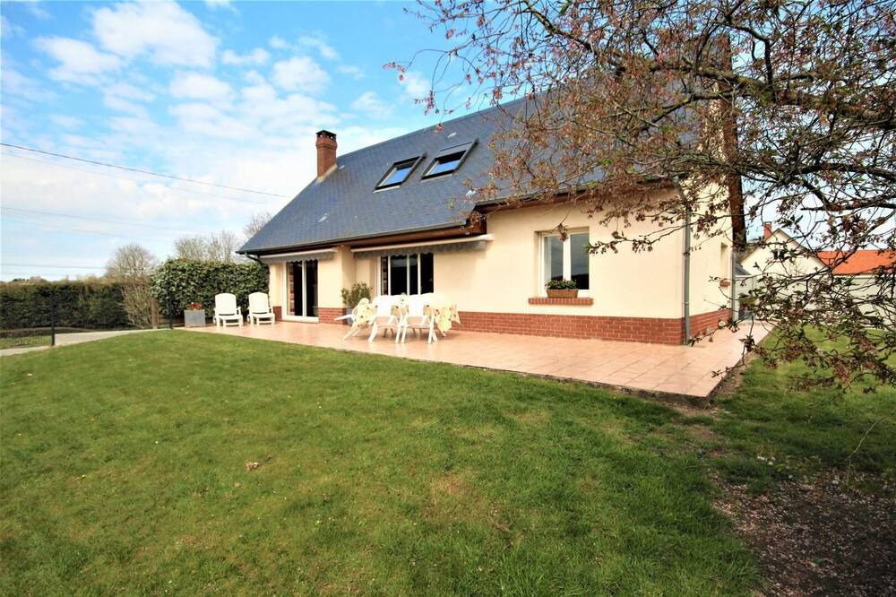Photo of Outdoor in Mesnieres-en-Bray