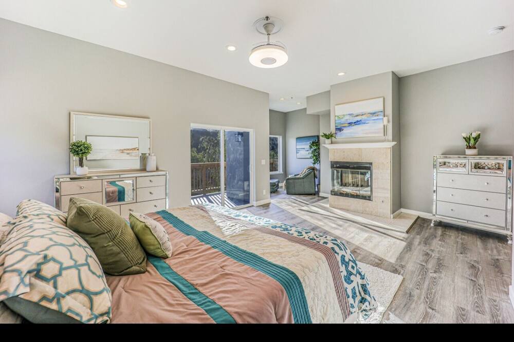 Photo of Bedroom in Claremont Hills