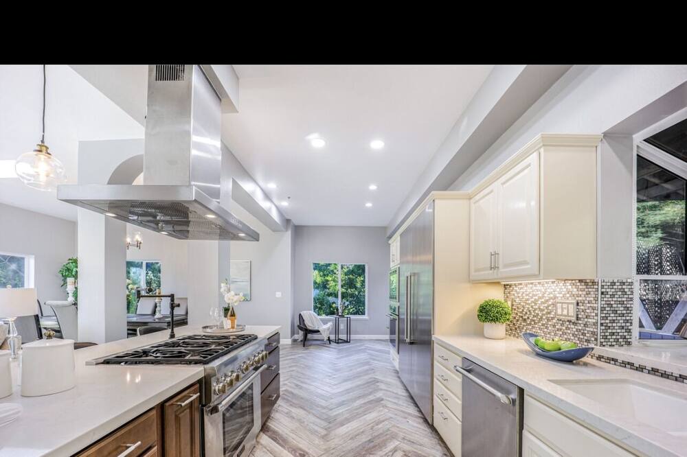 Photo of Others in Claremont Hills