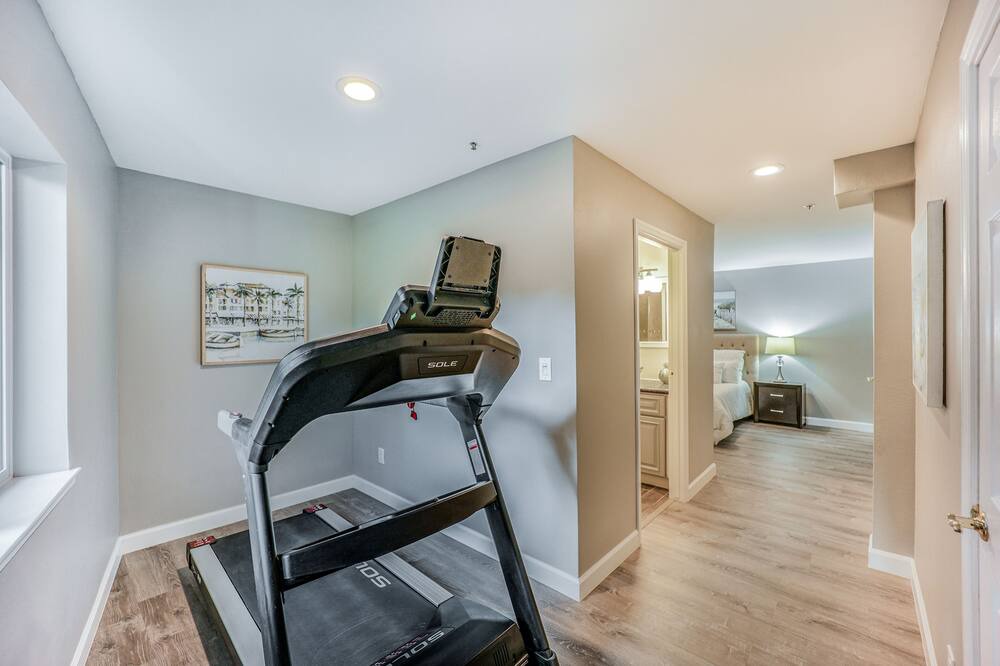 Photo of Others in Claremont Hills