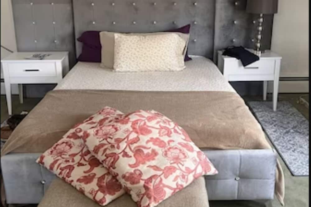 Photo of Bedroom in Chatham