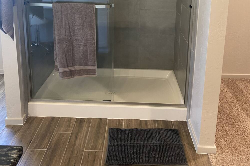 Photo of Bathroom in Artesia