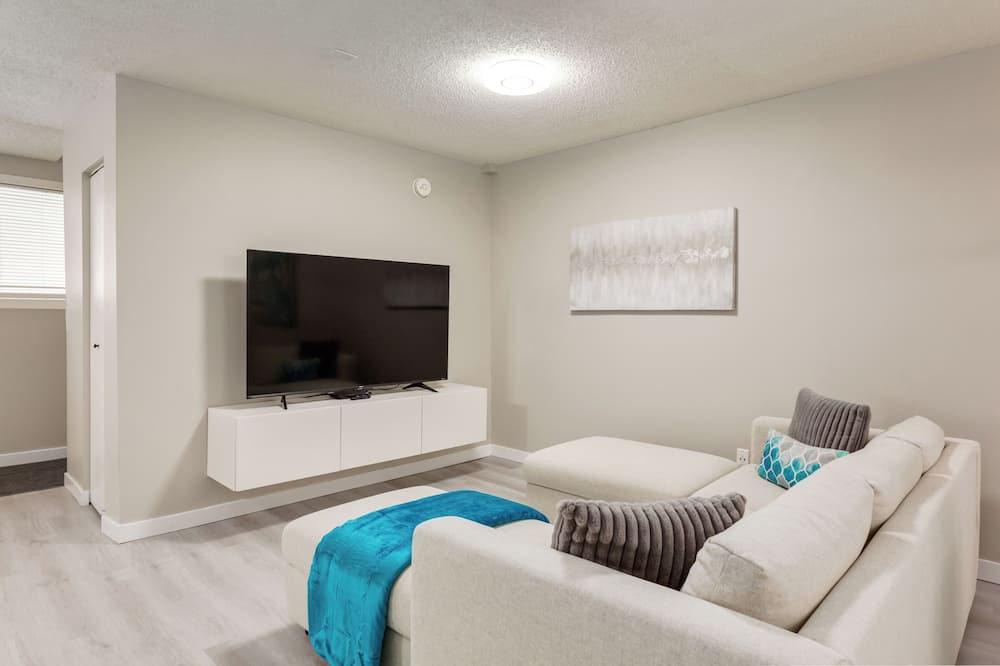 Photo of Livingroom in Montgomery