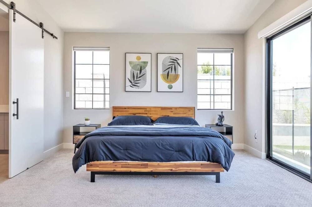 Photo of Bedroom in South Mountain