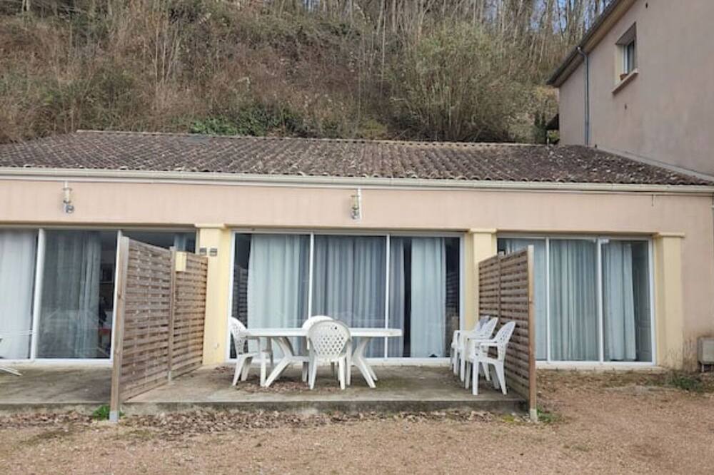 Photo of Outdoor in Champcevinel