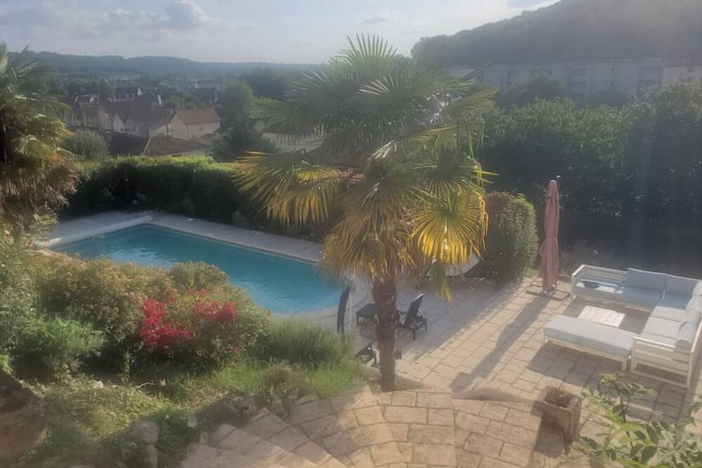 Photo of Outdoor in Champcevinel