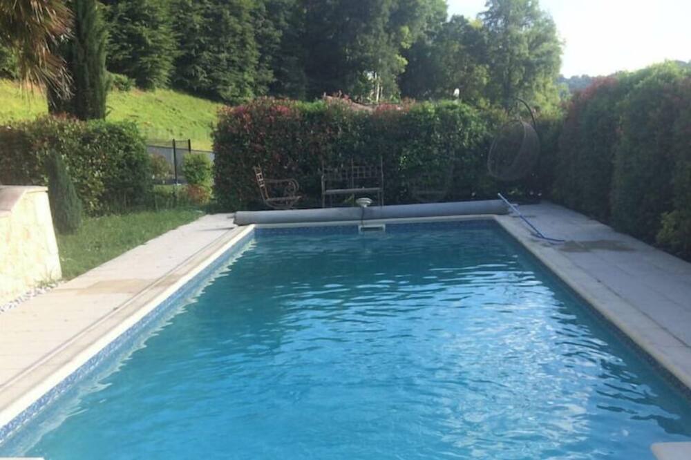 Photo of Outdoor in Champcevinel