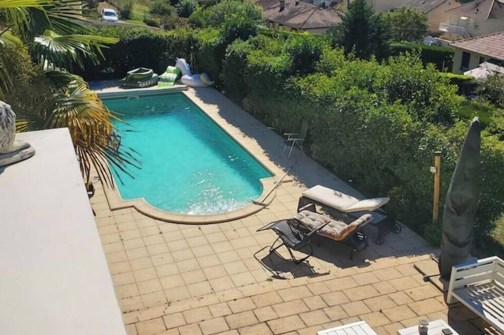 Photo of Outdoor in Champcevinel