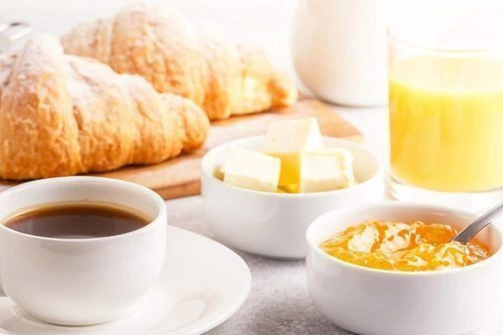 Photo of Others in Thiat