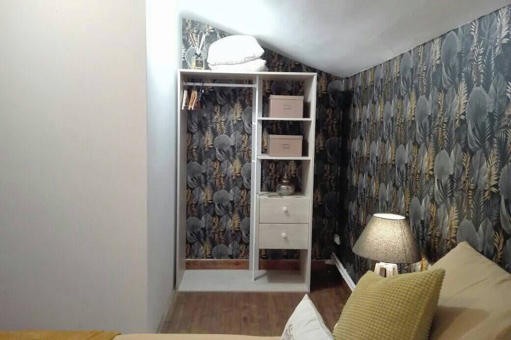 Photo of Bedroom in Thiat