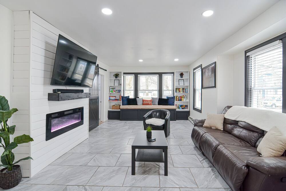 Photo of Livingroom in Washington Park