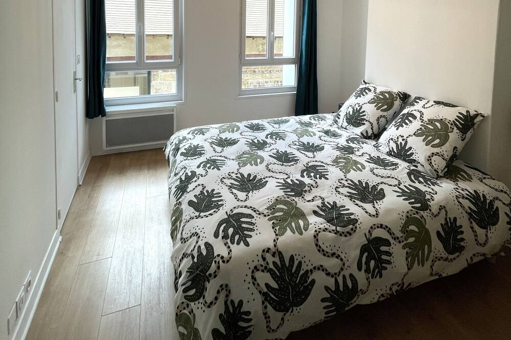 Photo of Bedroom in Enclos