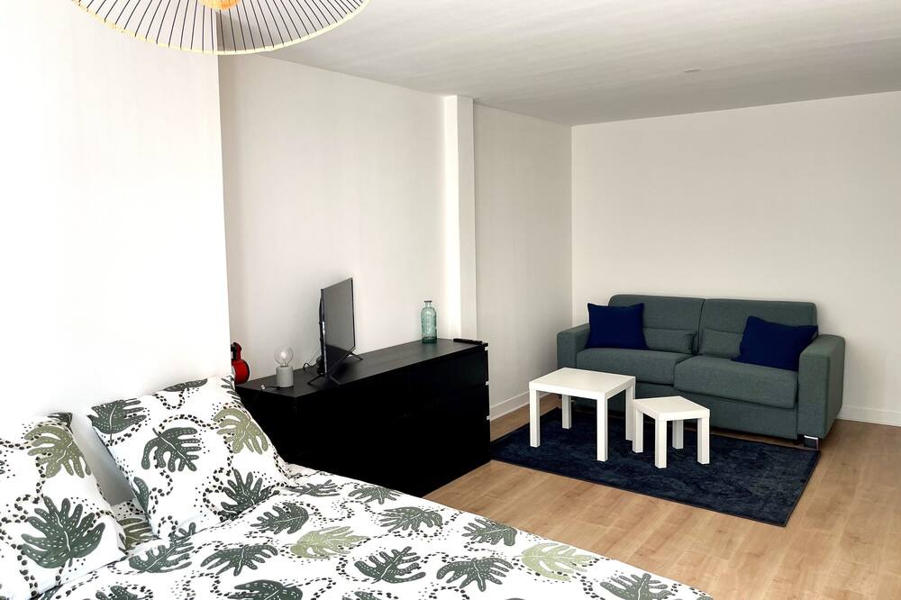 Photo of Bedroom in Enclos