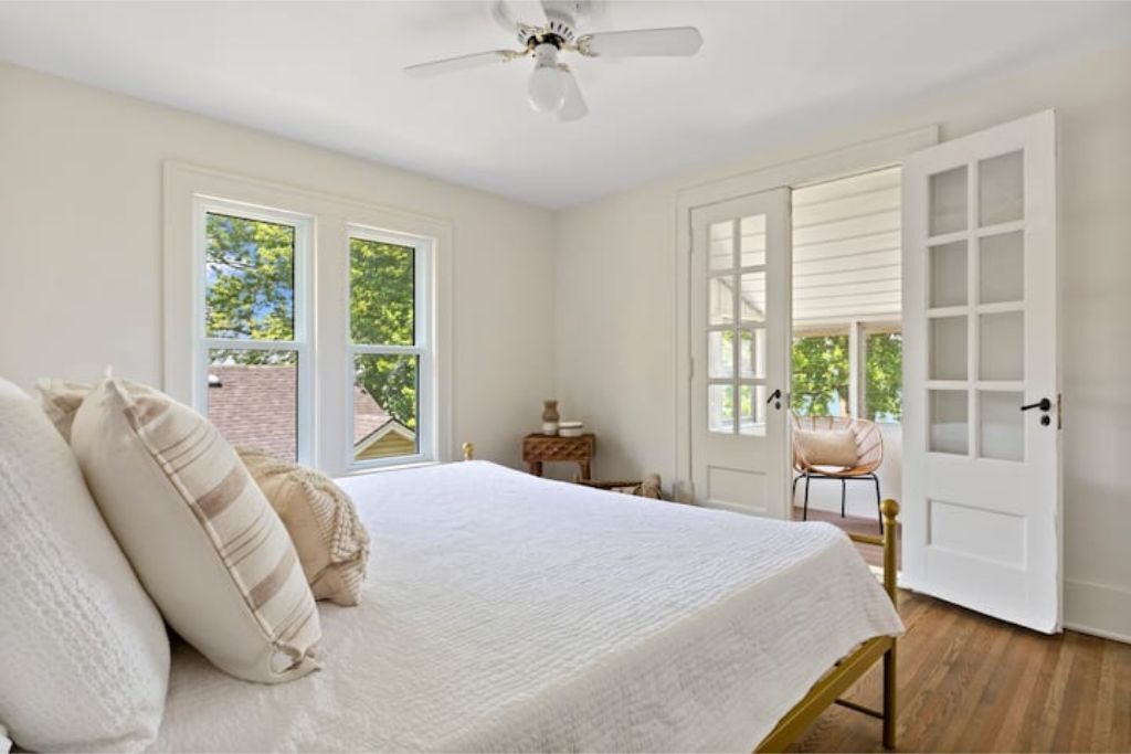 Photo of Bedroom in Pointe aux Roches