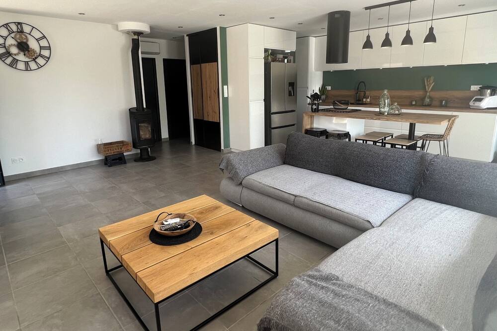 Photo of Livingroom in Sernhac