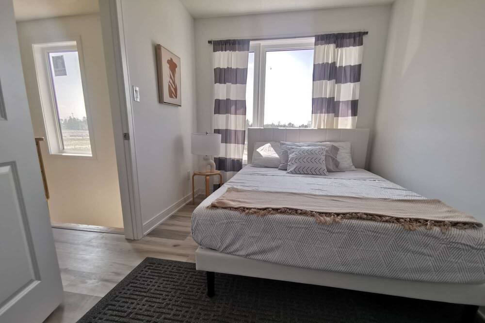 Photo of Bedroom in Barrie