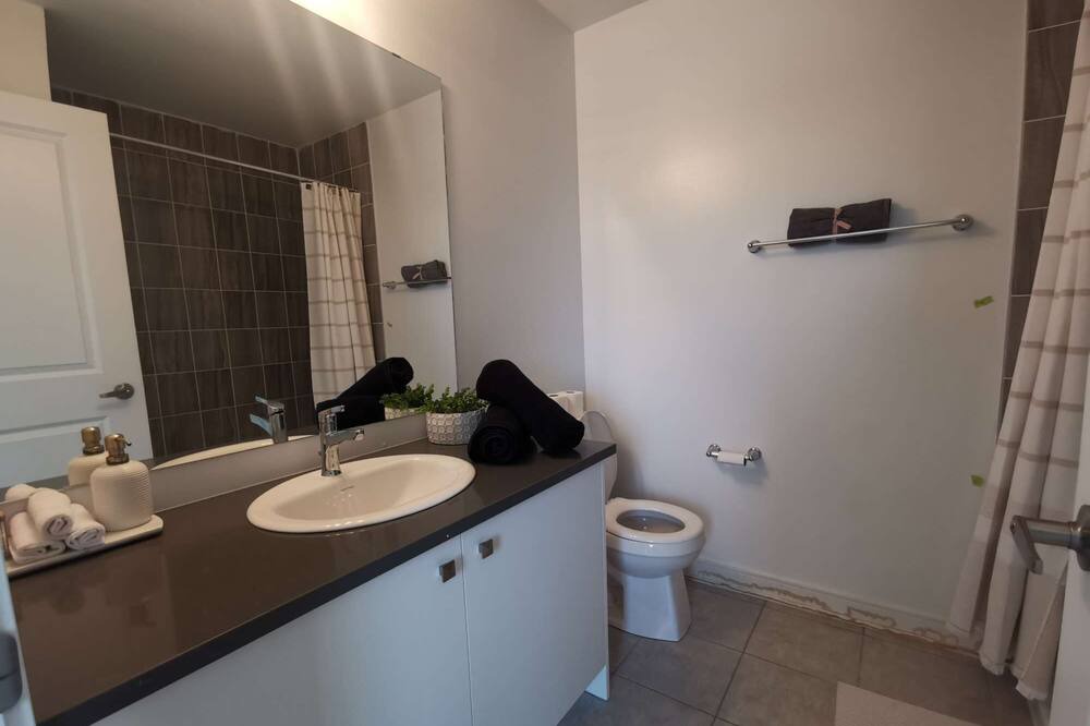 Photo of Bathroom in Barrie