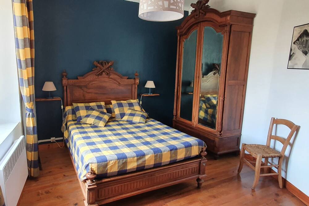 Photo of Bedroom in Courniou