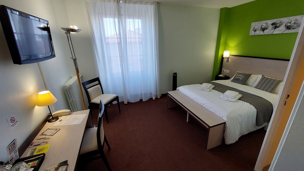 Photo of Bedroom in La Chataigneraie