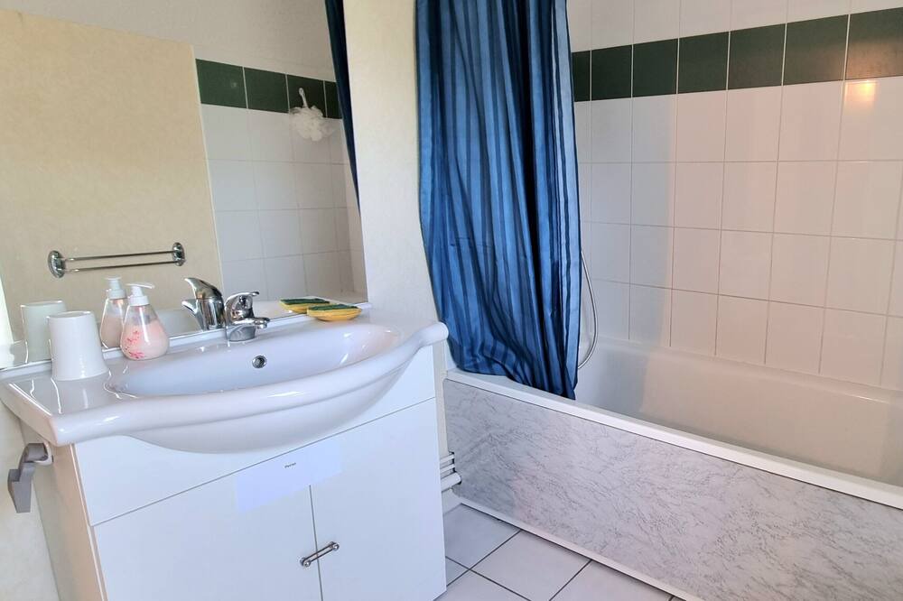 Photo of Bathroom in Pleurtuit