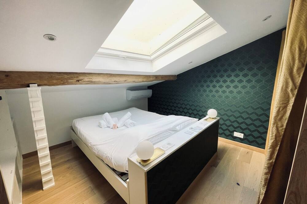 Photo of Bedroom in Toulouse Left Bank