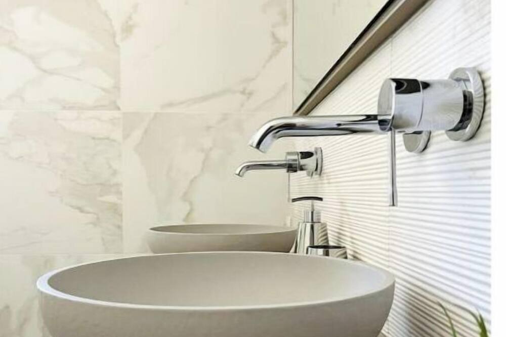 Photo of Bathroom in Coizard-Joches