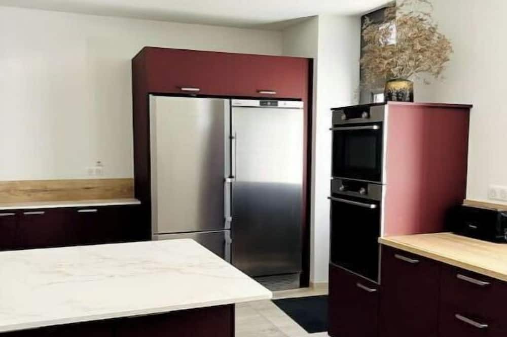 Photo of Kitchen in Coizard-Joches