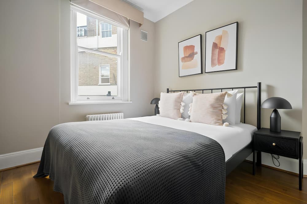 Photo of Bedroom in St James