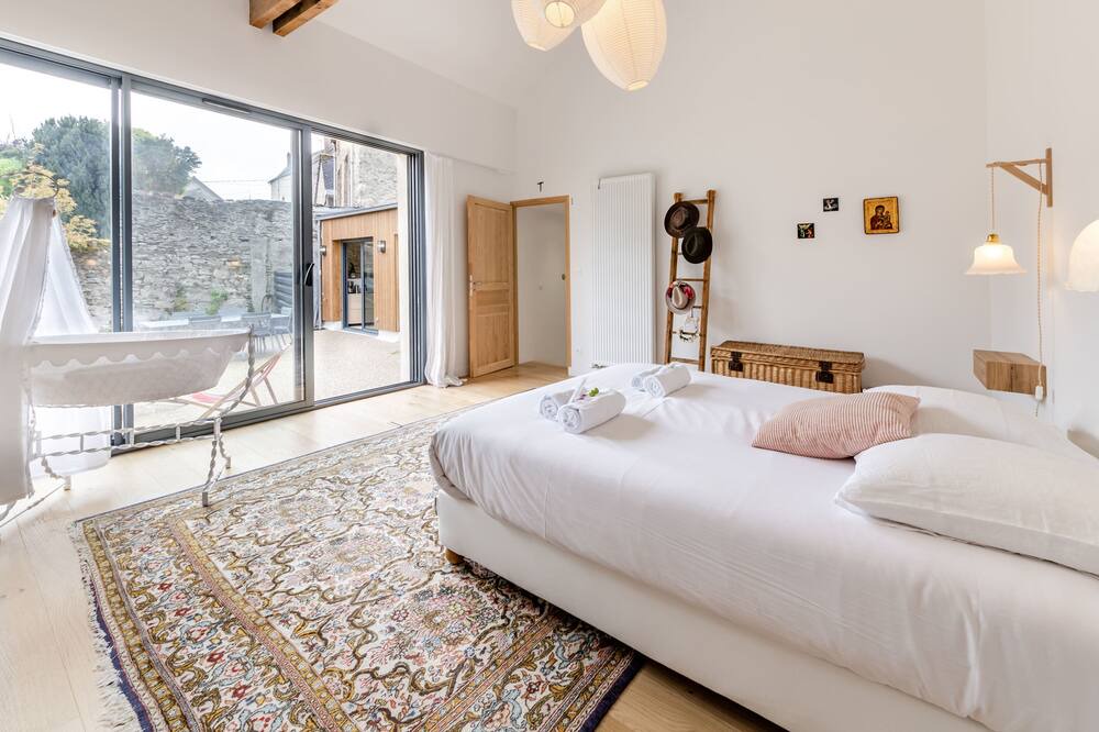 Photo of Others in Laval