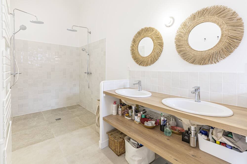 Photo of Others in Laval