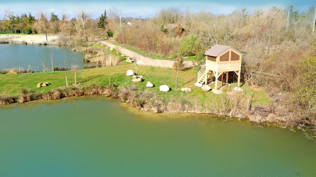 Photo of Outdoor in Gravon