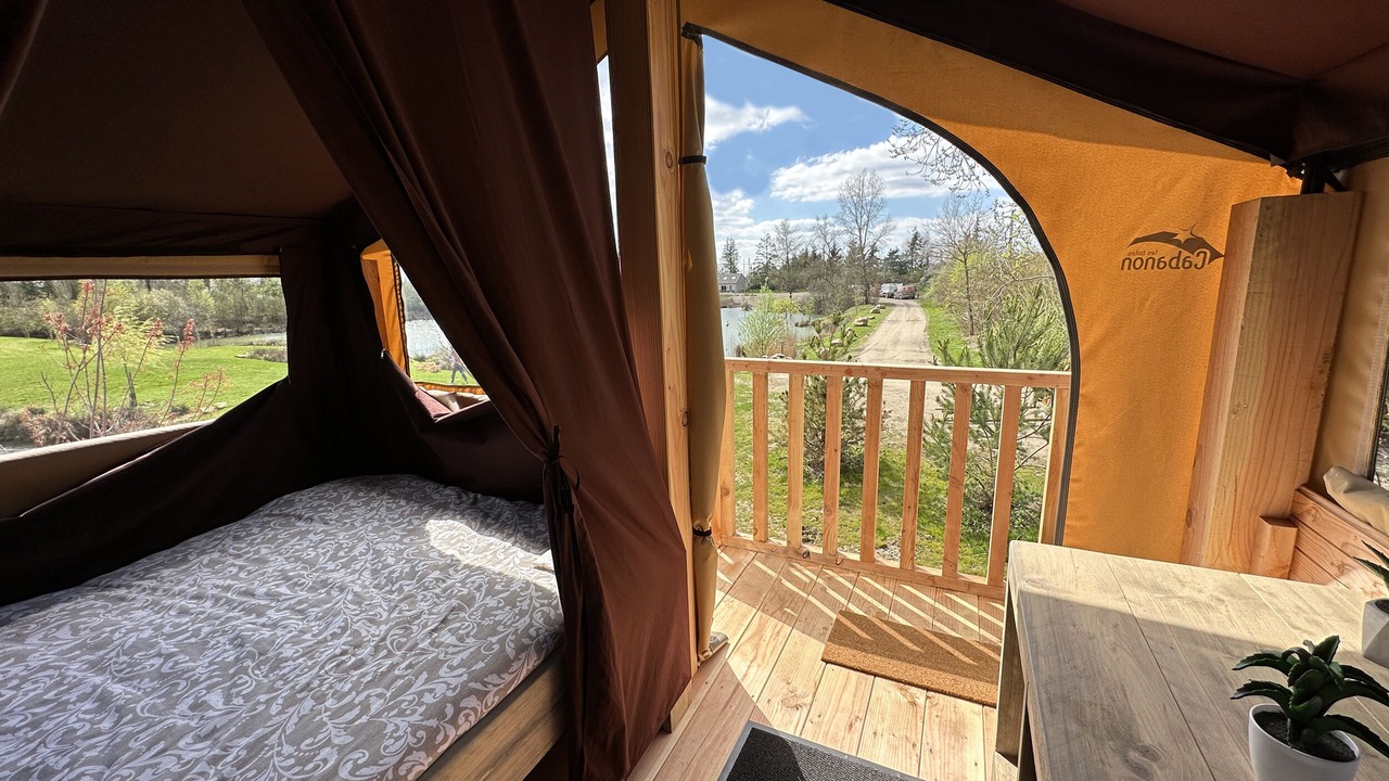 Photo of Others in Gravon