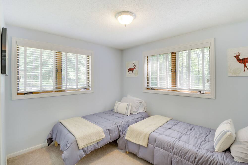 Photo of Others in Lake Arrowhead