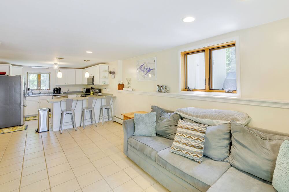 Photo of Bedroom in Lake Arrowhead