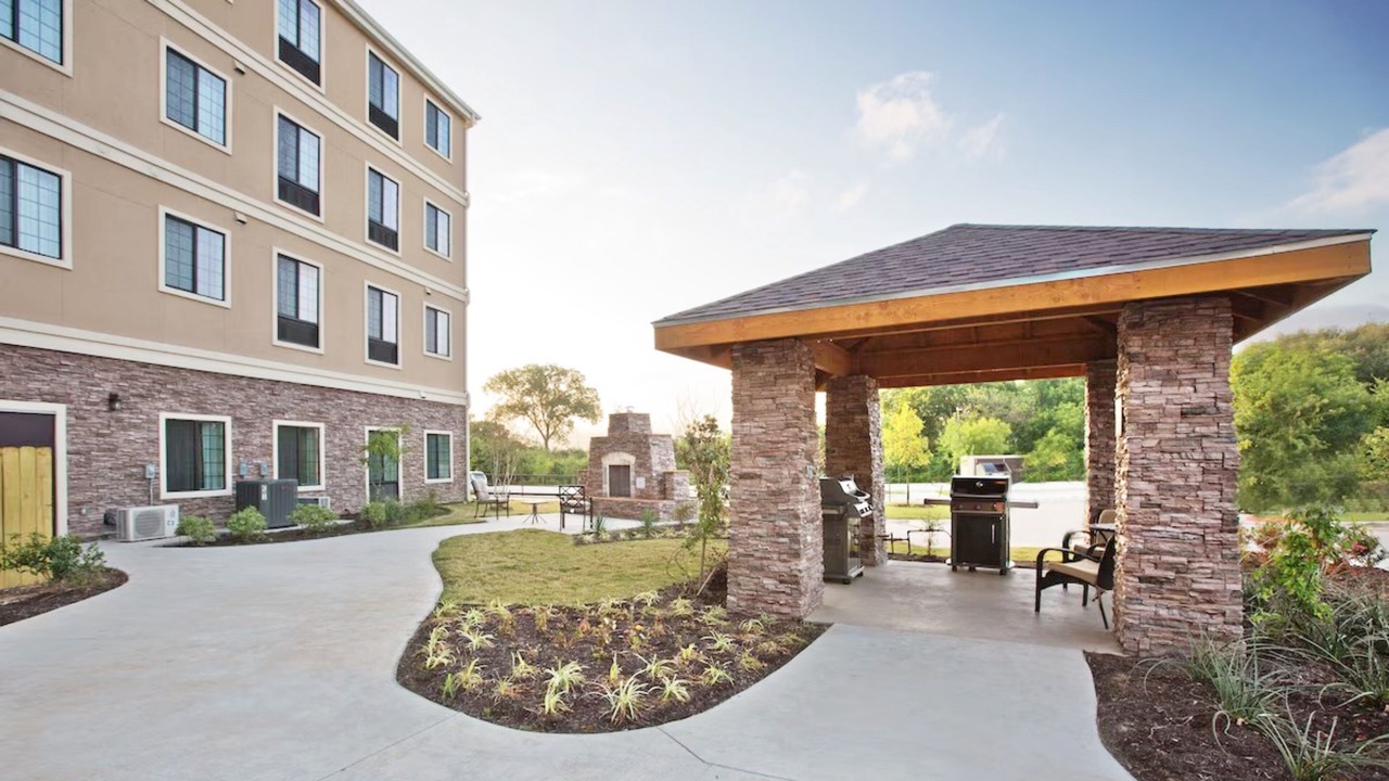 Photo of Outdoor in Sweetbriar