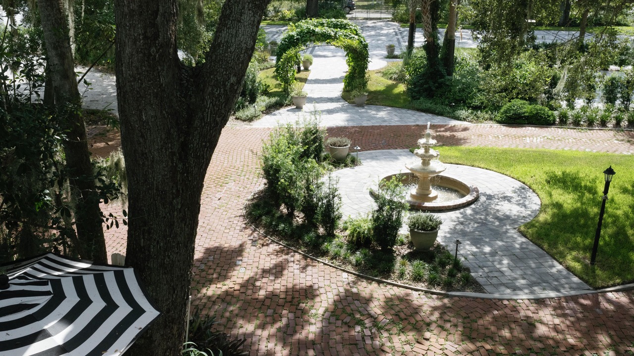 Photo of Others in Historic District