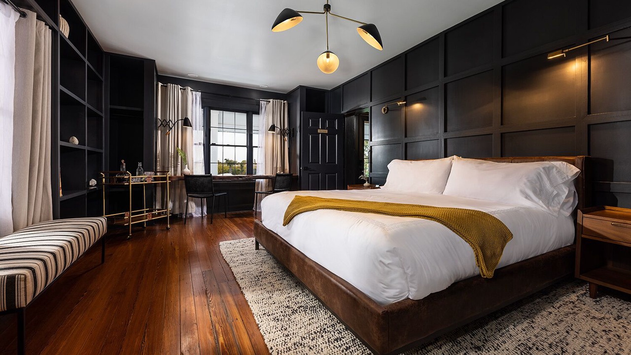 Photo of Bedroom in Historic District