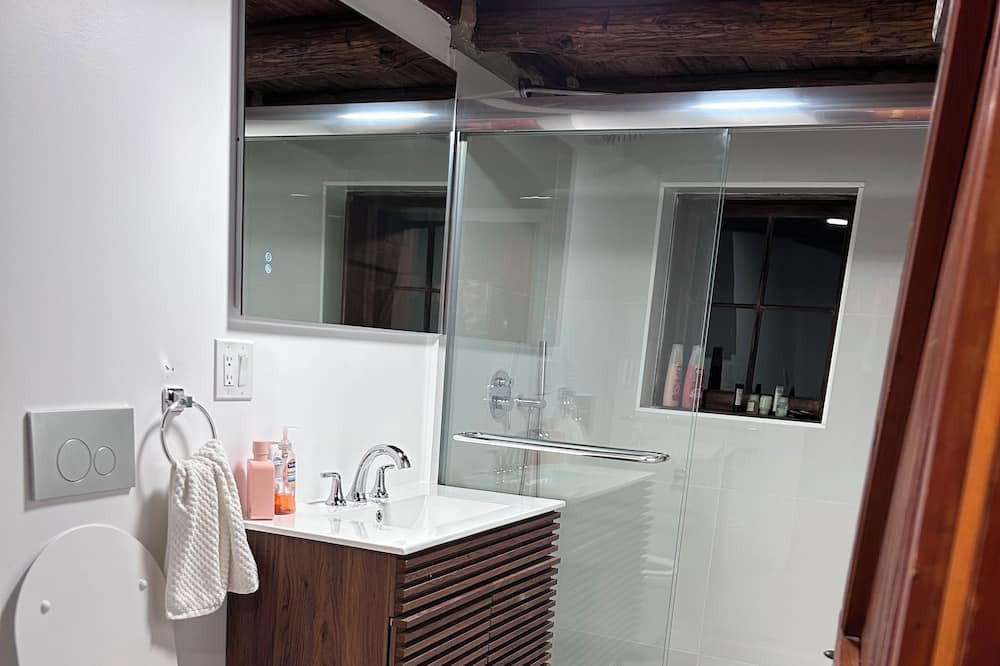 Photo of Bathroom in Greenwood Lake