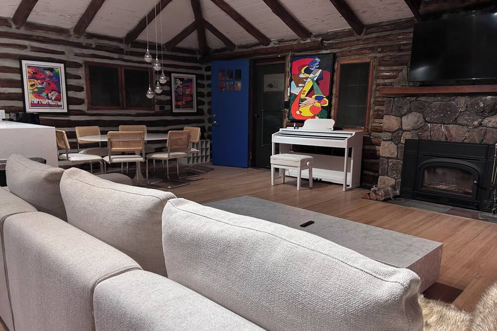 Photo of Livingroom in Greenwood Lake